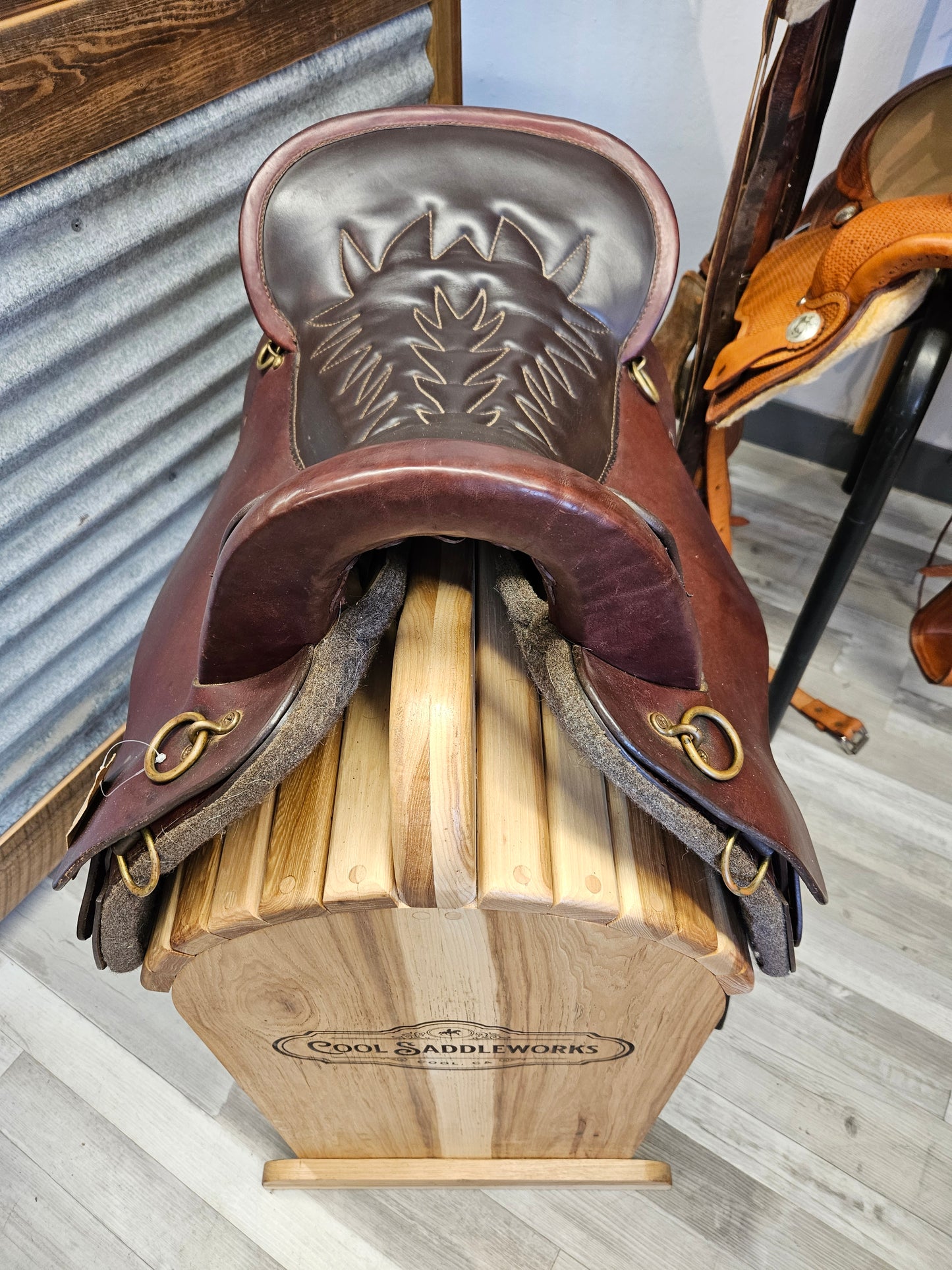 Tucker Consignment Saddle